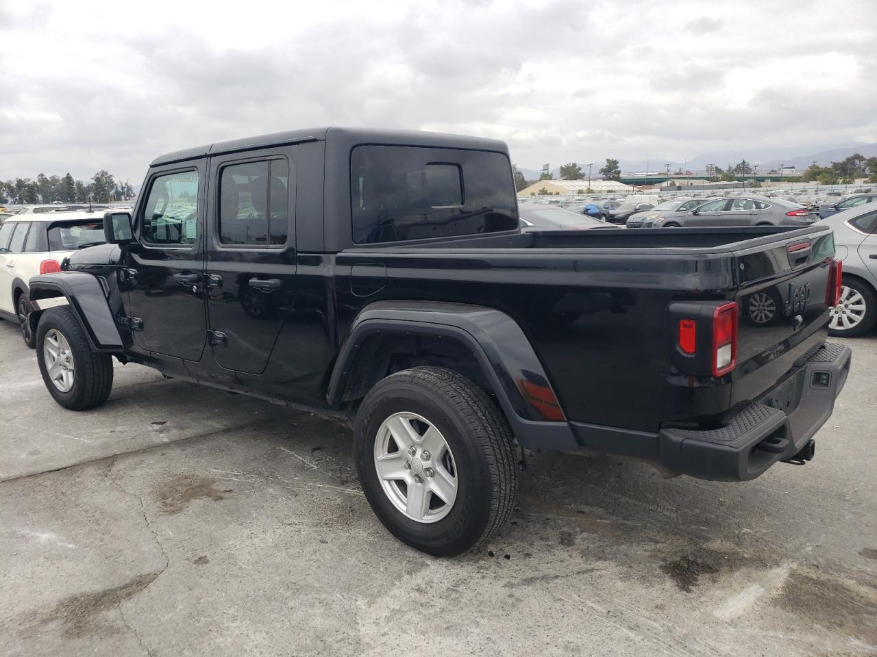 2022 JEEP GLADIATOR SPORT VIN:1C6HJTAG1NL132016