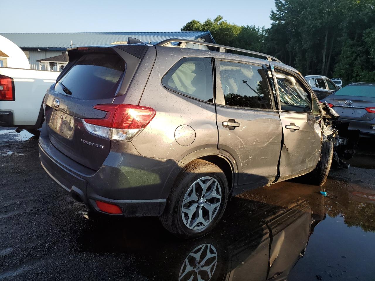 2024 SUBARU FORESTER PREMIUM VIN:JF2SKACC7RH441798