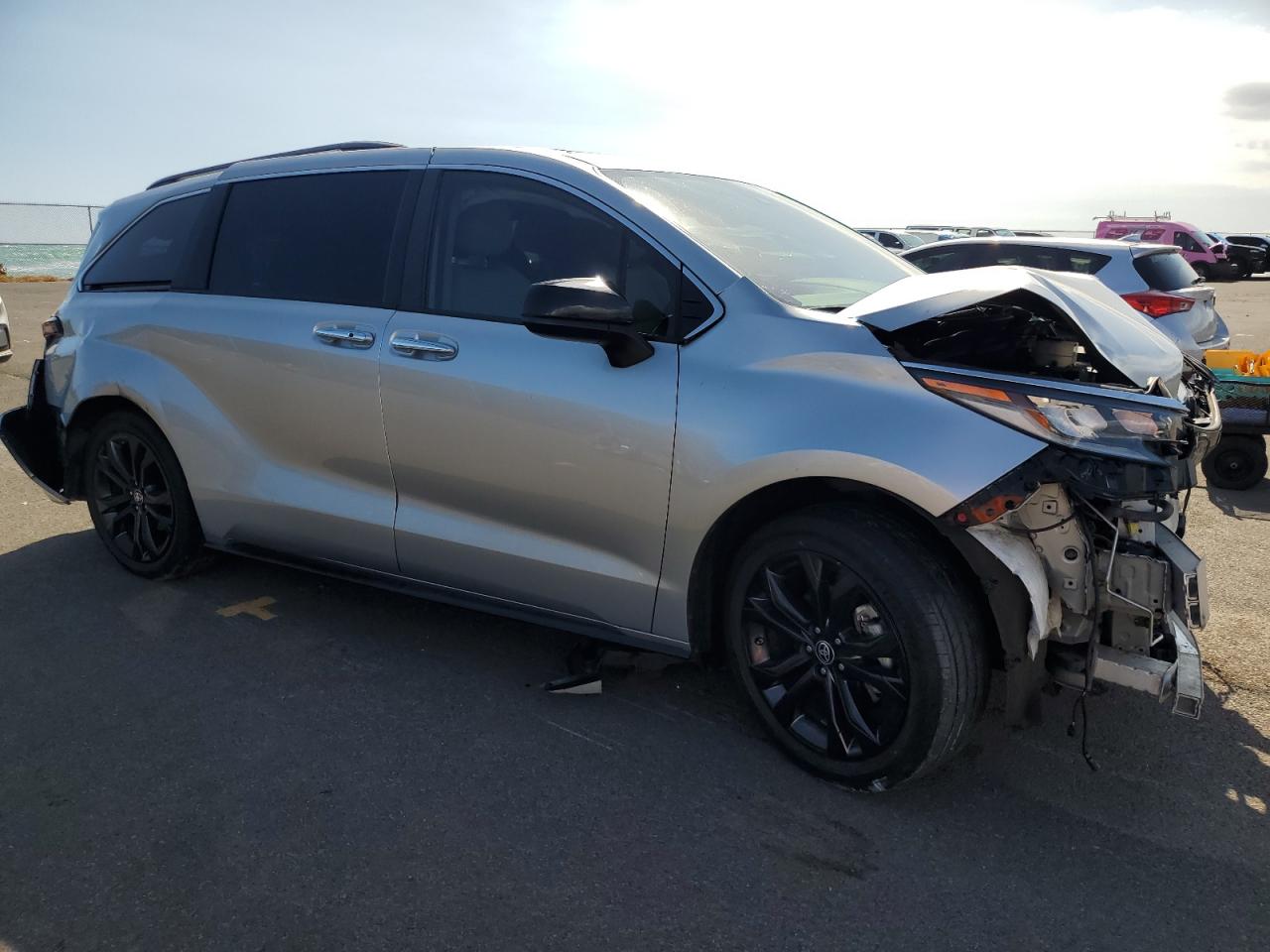 2022 TOYOTA SIENNA XSE VIN:5TDDRKEC3NS117999