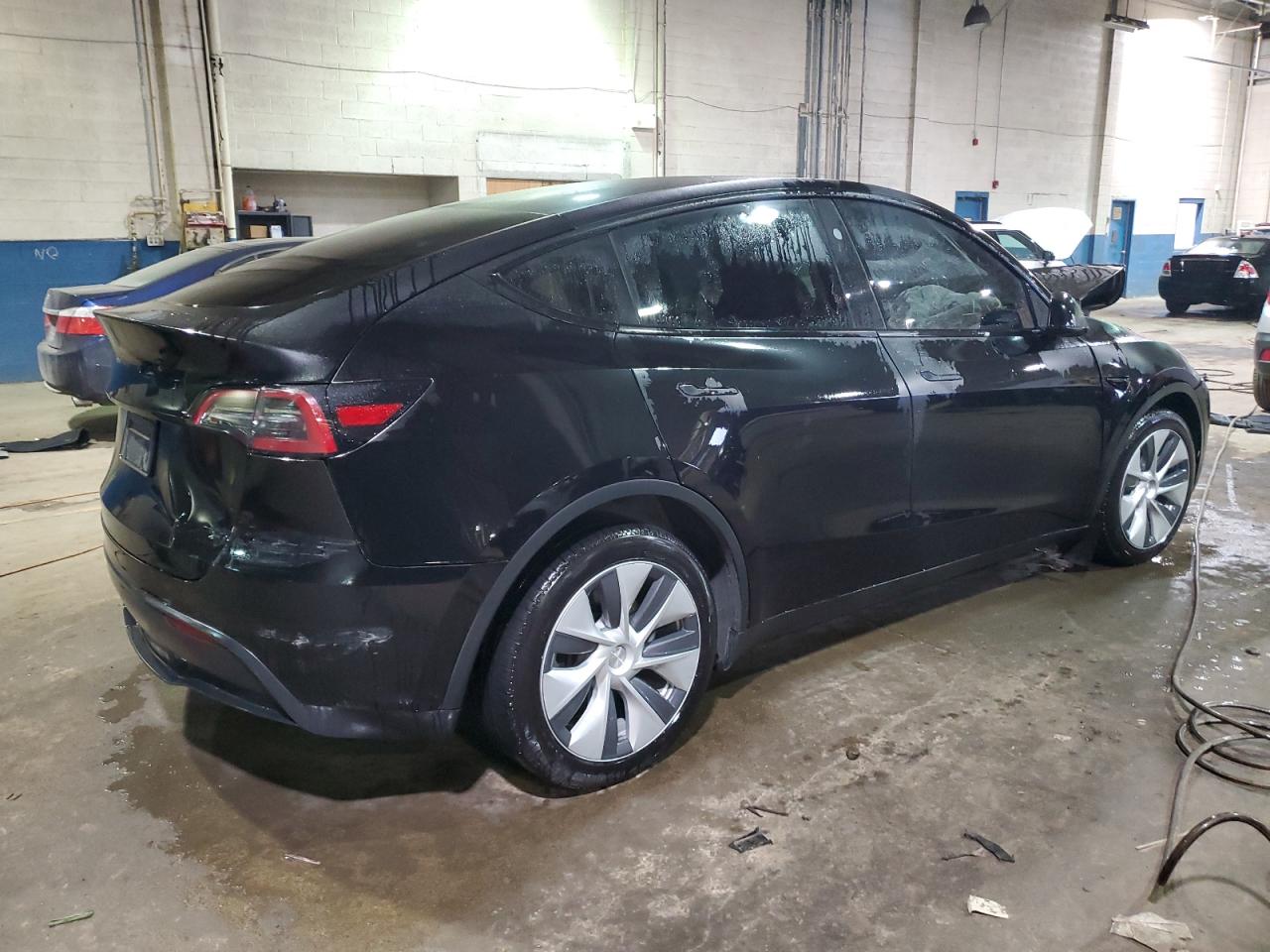 2023 TESLA MODEL Y  VIN:7SAYGDEE3PA181875