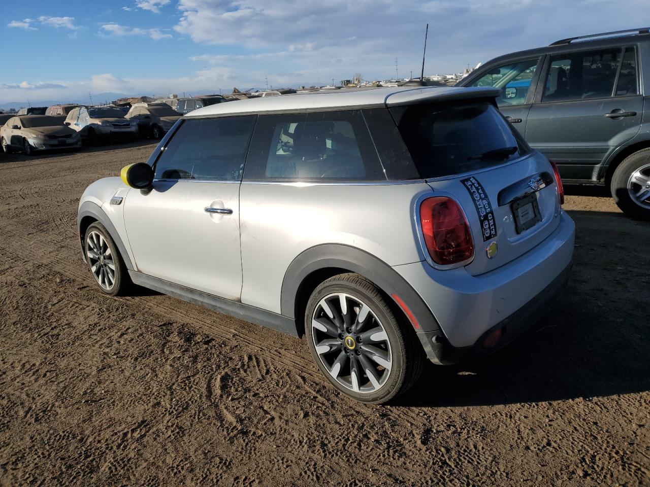 2022 MINI COOPER SE VIN:WMW13DJ02N2S28074