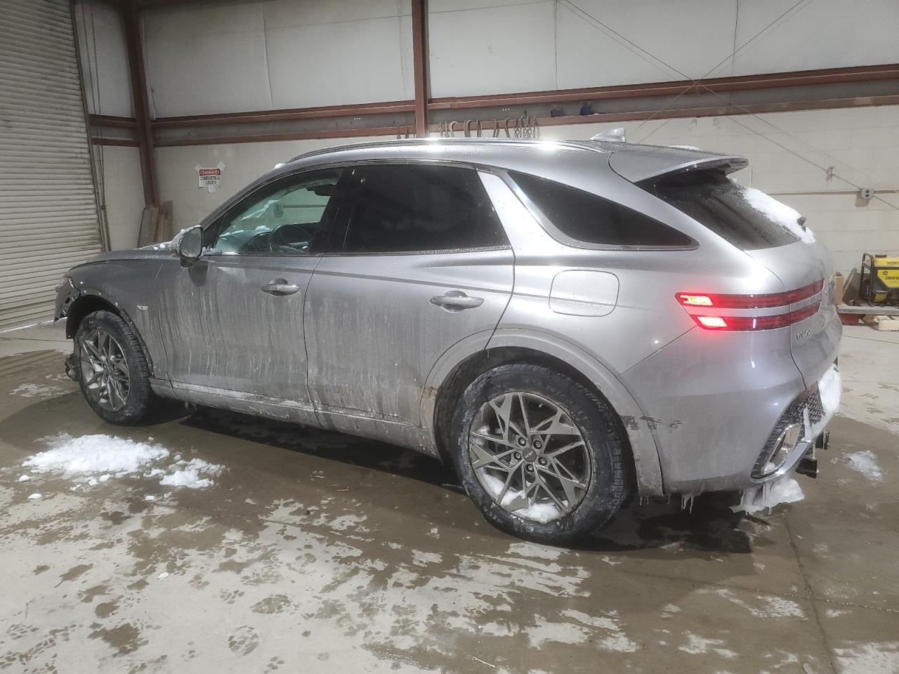 2022 GENESIS GV70 BASE VIN:KMUMADTB9NU069995