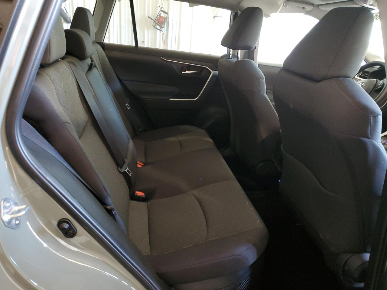 2022 TOYOTA RAV4 XLE VIN:4T3RWRFV3NU070690