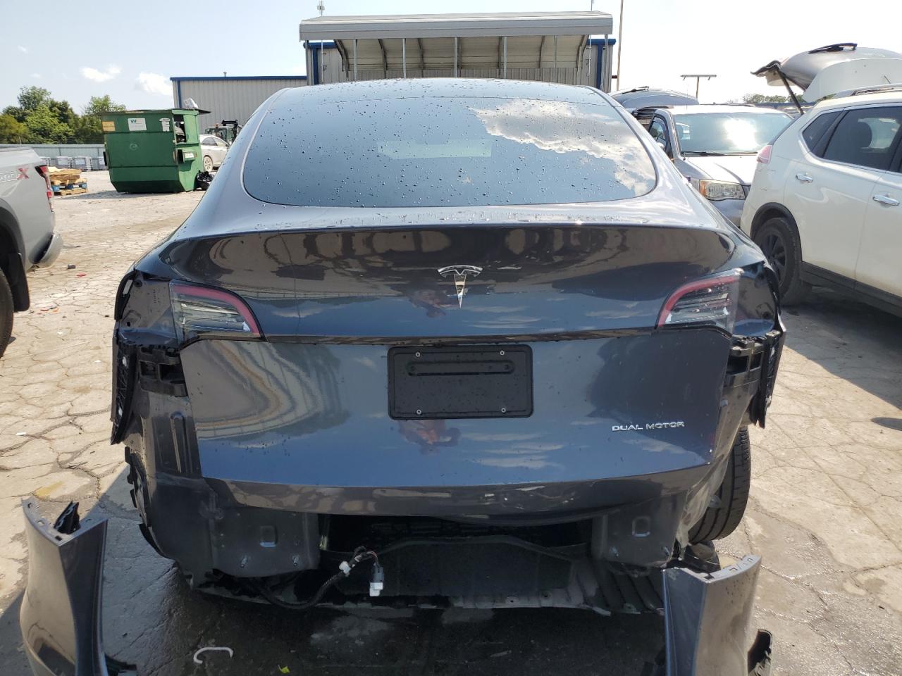 2022 TESLA MODEL Y  VIN:7SAYGDEEXNF386660