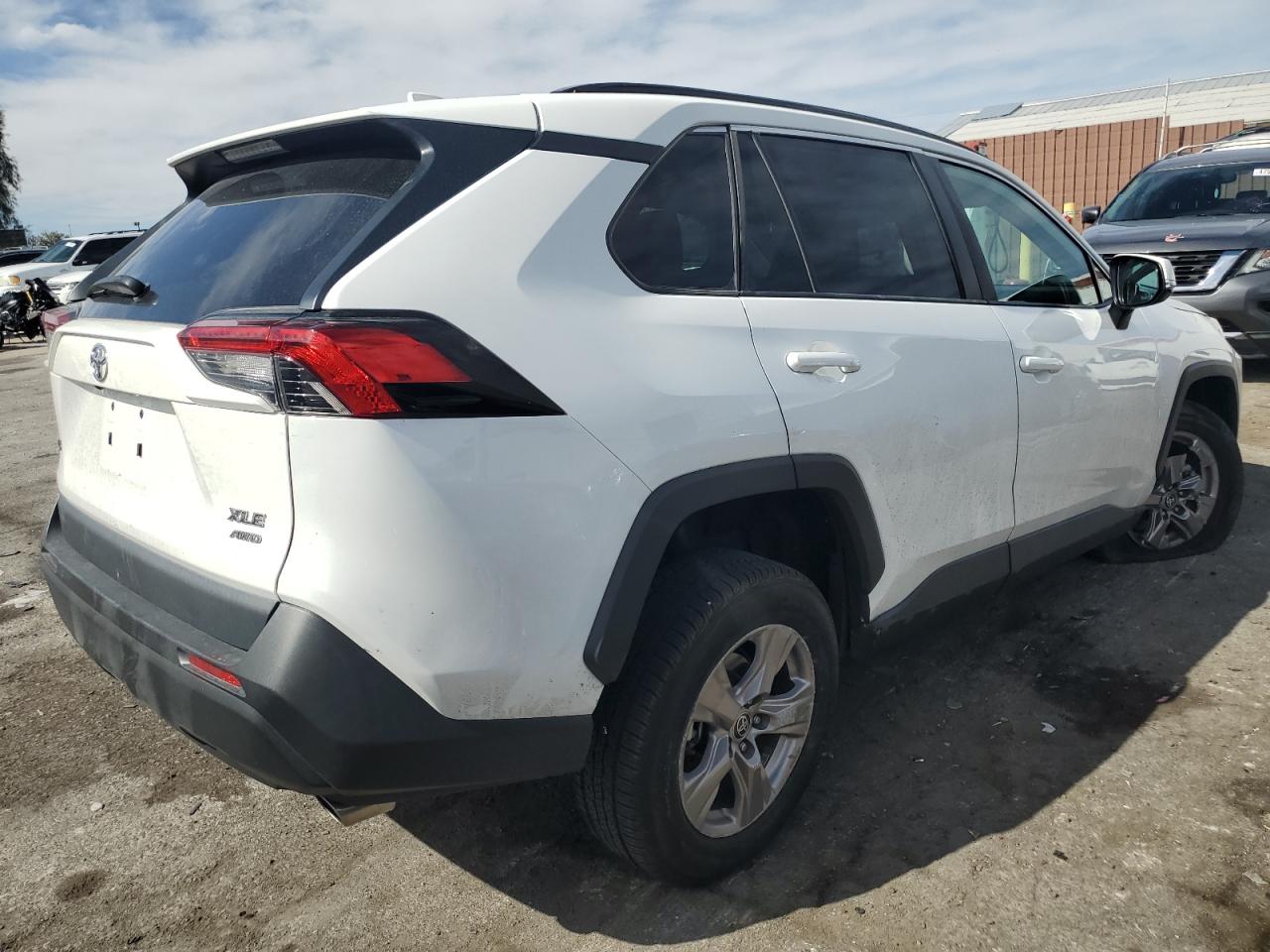 2022 TOYOTA RAV4 XLE VIN:2T3P1RFV6NW291383
