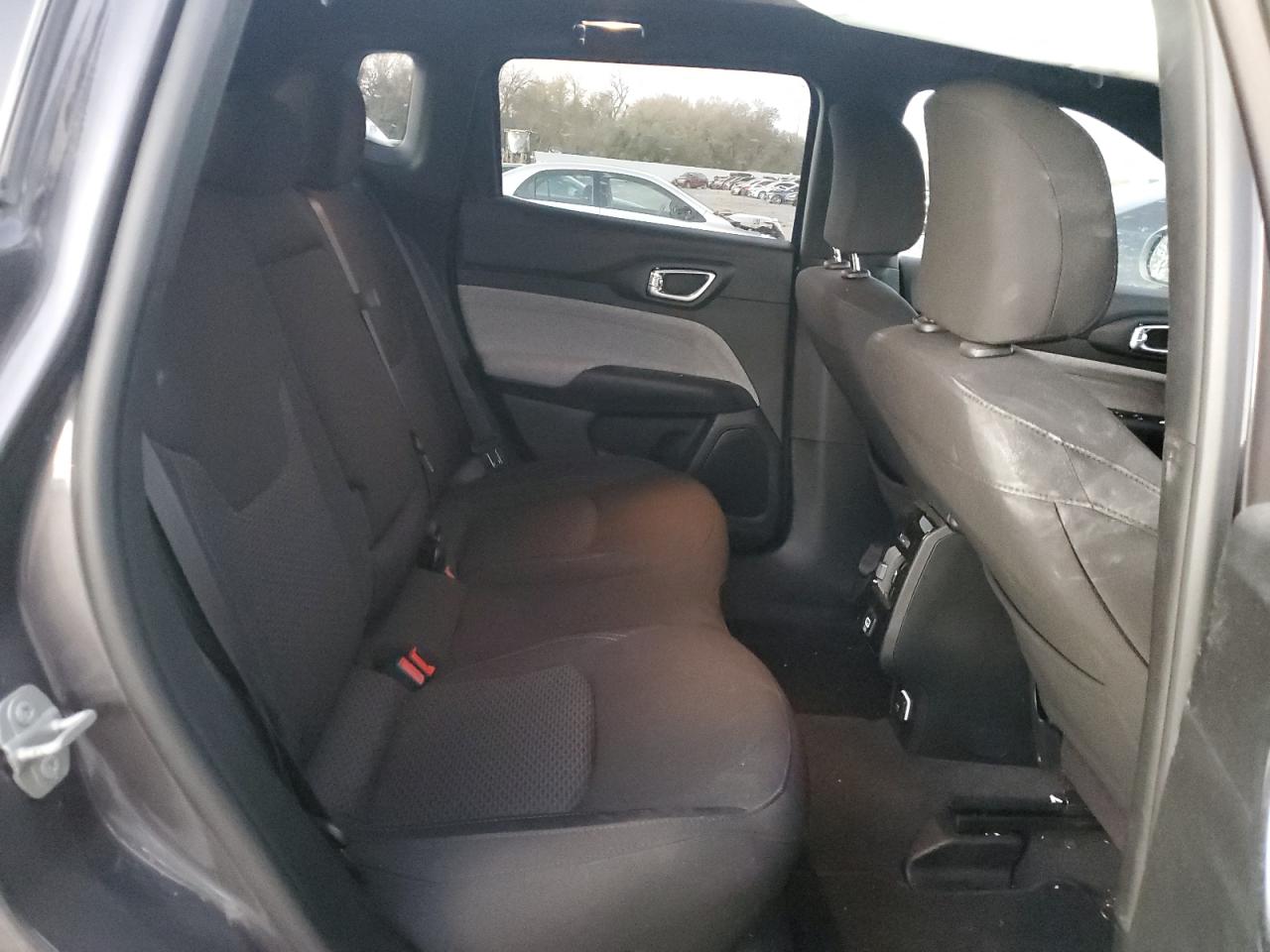 2024 JEEP COMPASS SPORT VIN:3C4NJDAN9RT175657