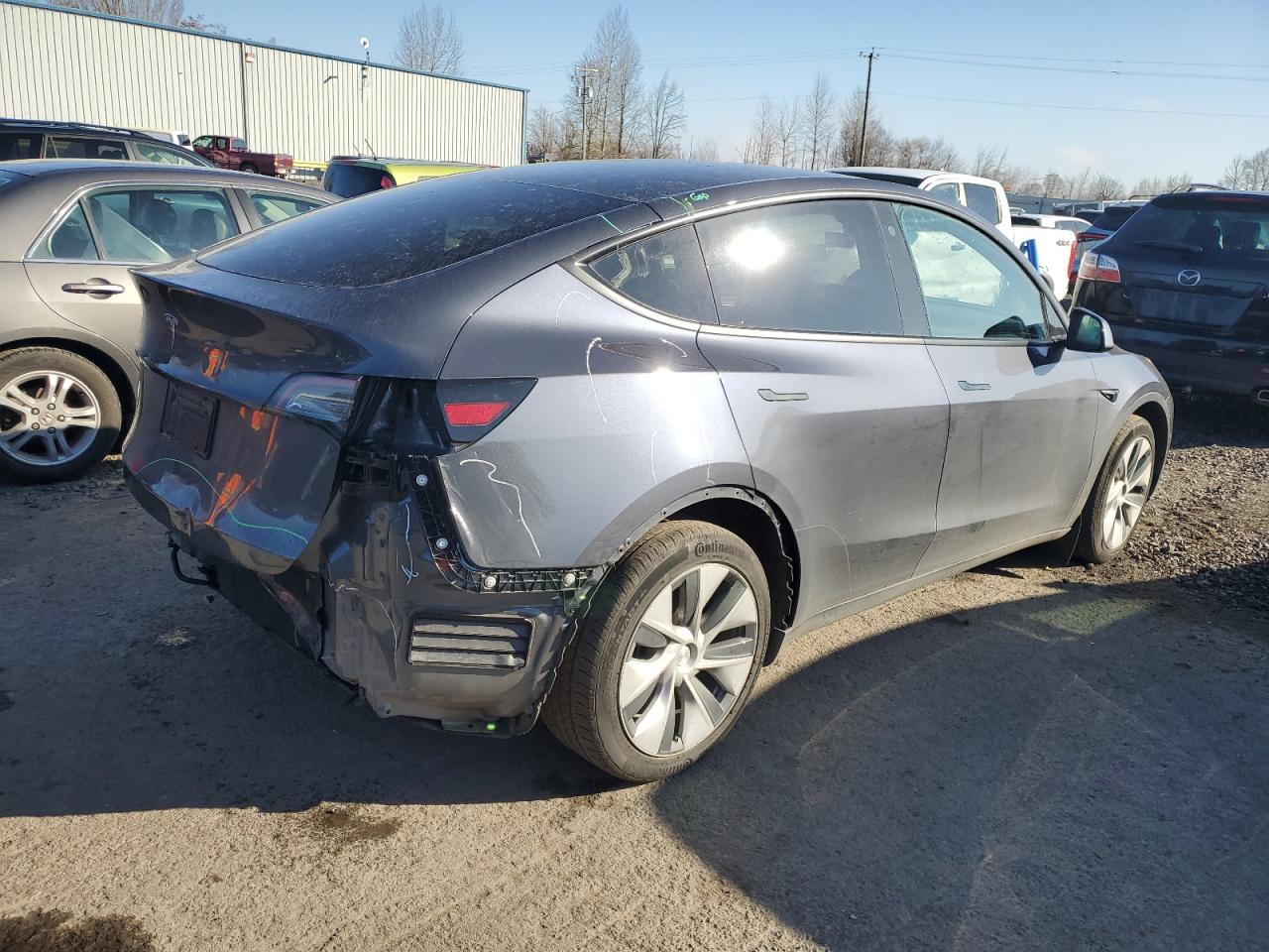 2022 TESLA MODEL Y  VIN:7SAYGDEE1NF575438