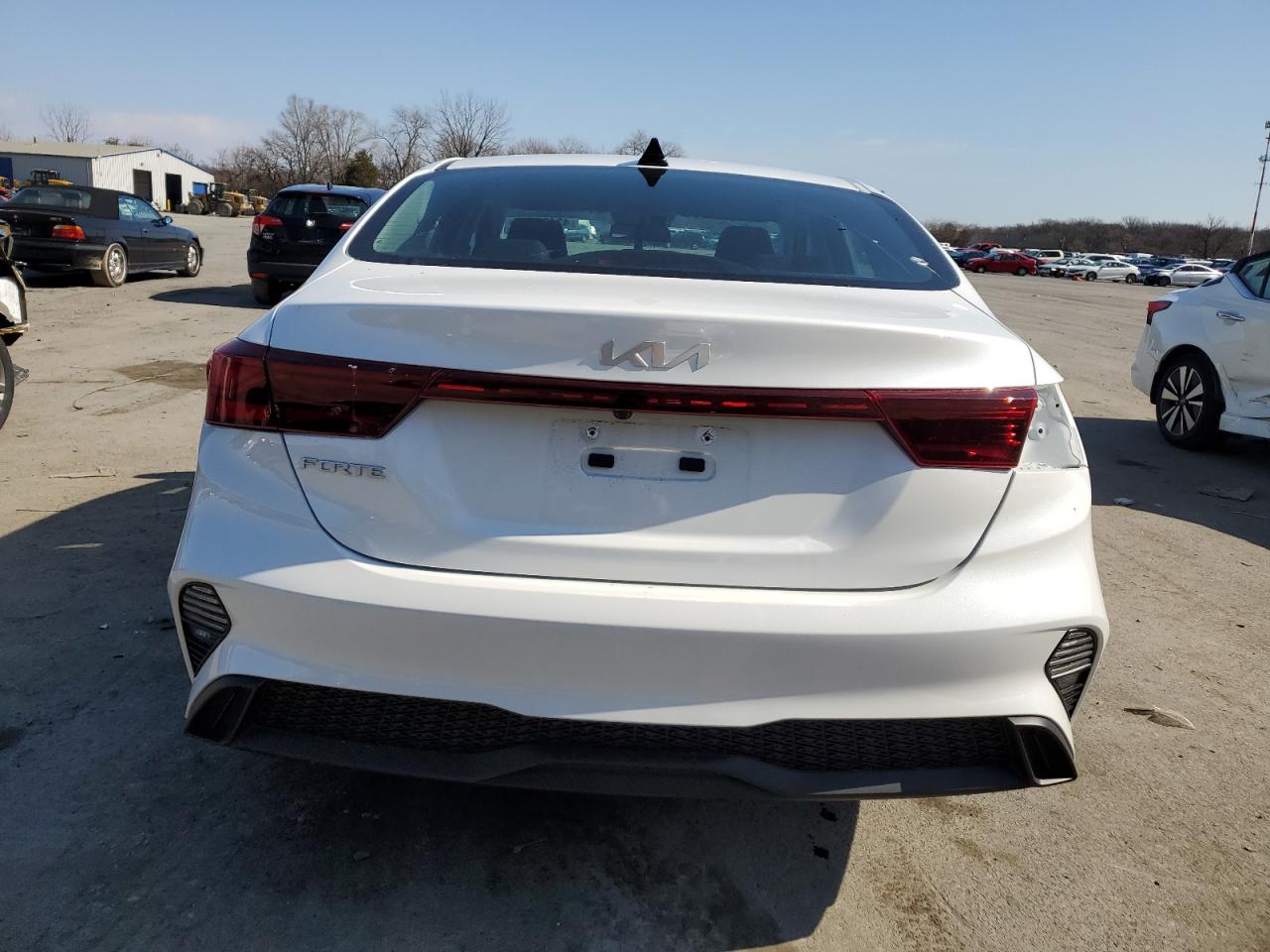 2023 KIA FORTE LX VIN:3KPF24AD1PE690985