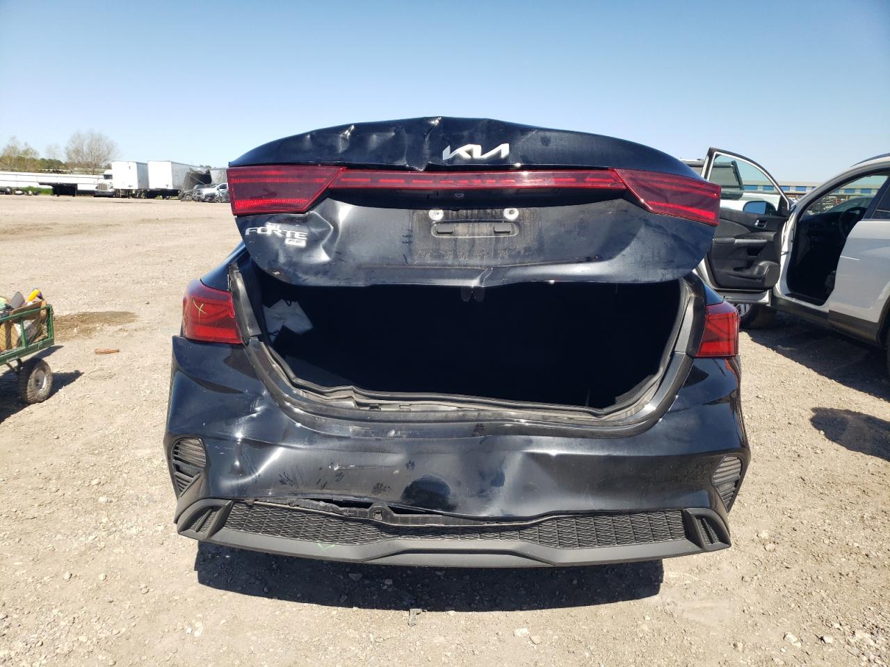 2023 KIA FORTE LX VIN:3KPF24AD6PE685281