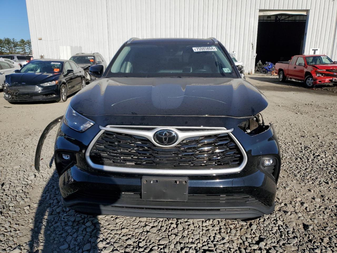 2022 TOYOTA HIGHLANDER XLE VIN:5TDHZRBH7NS565107