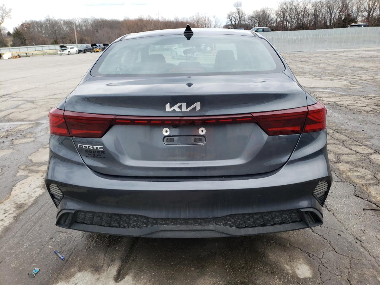 2022 KIA FORTE FE VIN:3KPF24AD3NE456120
