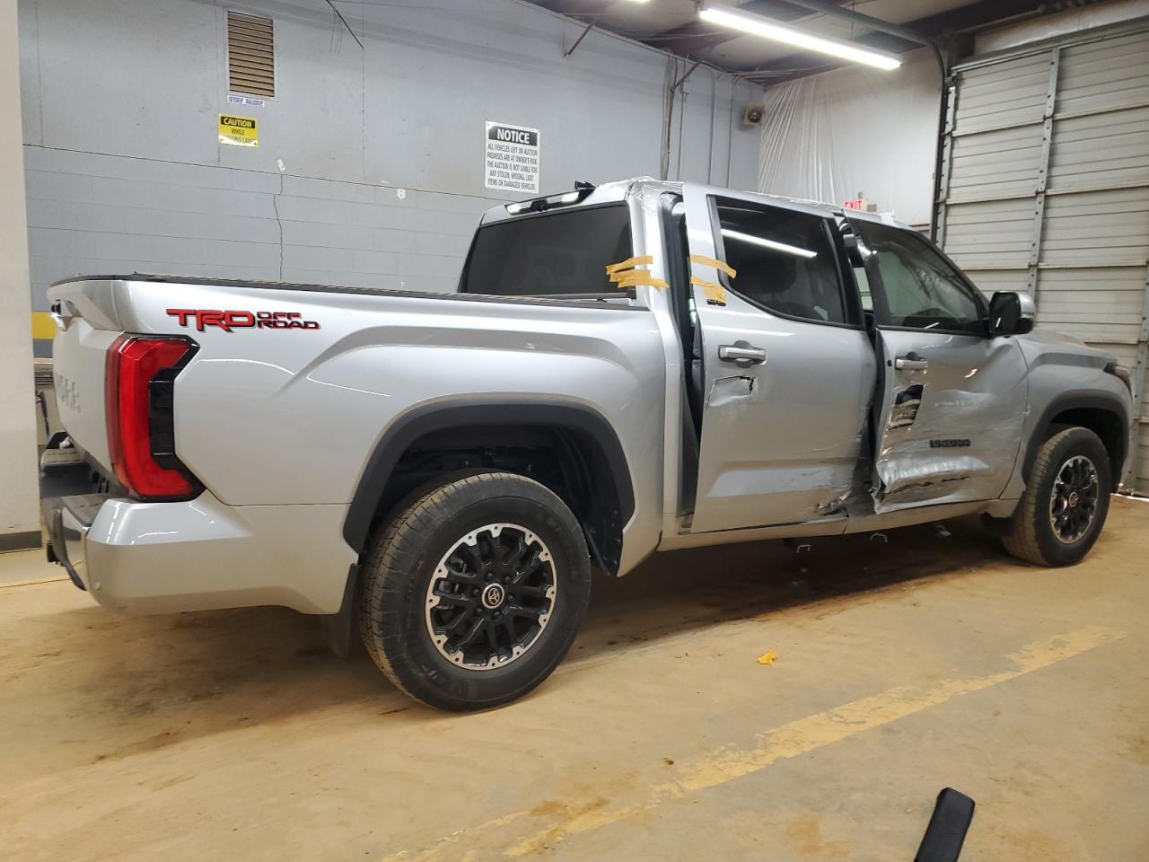 2022 TOYOTA TUNDRA CREWMAX SR VIN:5TFLA5AB6NX012384