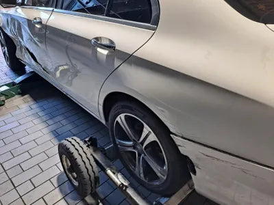 2016 Mercedes-Benz E 300 WDDZF4KB5HA121193 VIN:WDDZF4KB5HA121193