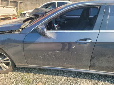 2015 Mercedes-Benz E 200 VIN: