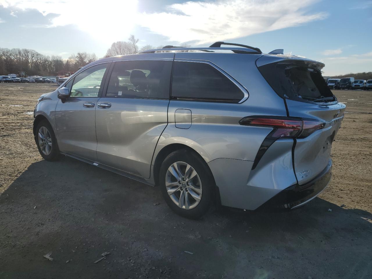2023 TOYOTA SIENNA LIMITED VIN:5TDZSKFC1PS098137