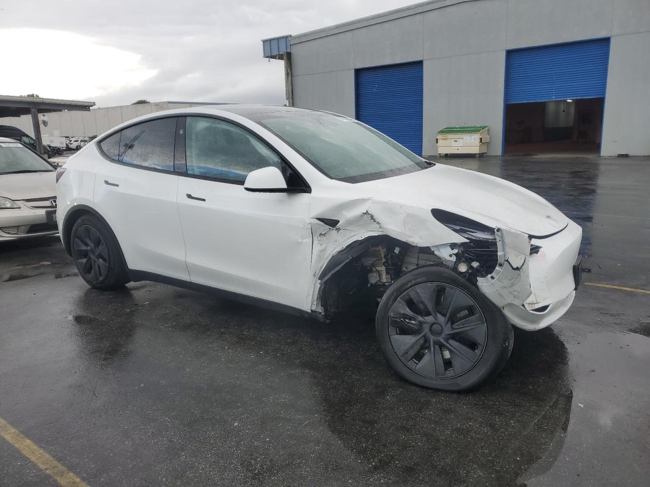 2024 TESLA MODEL Y  VIN:7SAYGAEE3RF127934