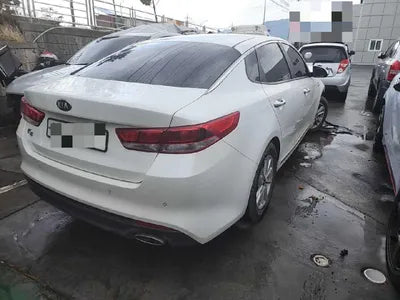2016 Kia K5 VIN: