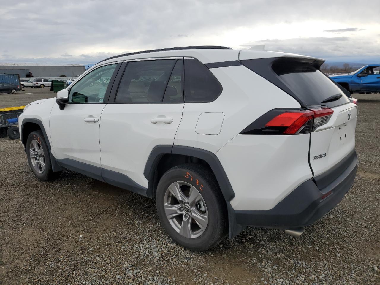 2022 TOYOTA RAV4 XLE VIN:2T3P1RFV0NC307806