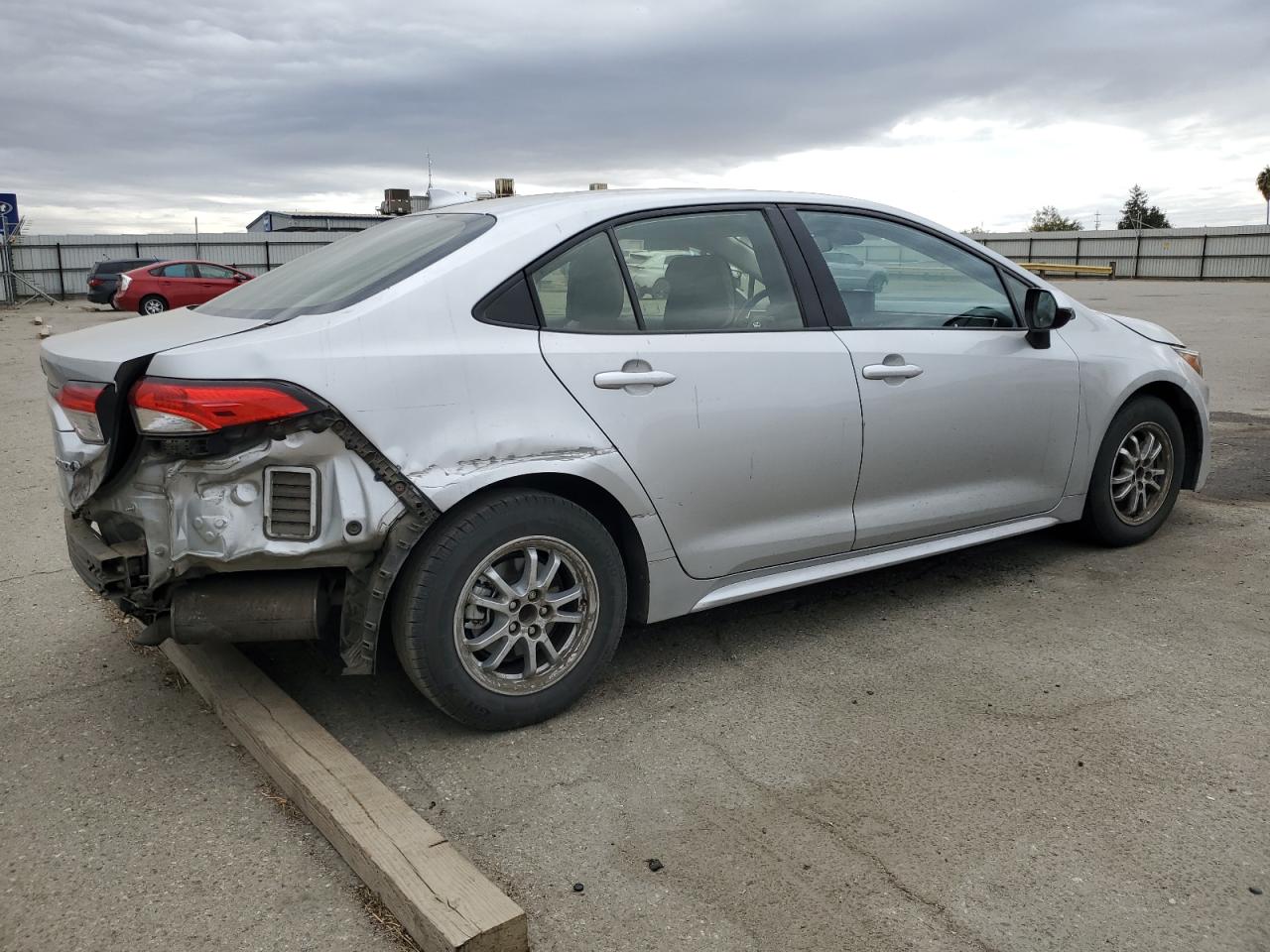 2022 TOYOTA COROLLA LE VIN:JTDEAMDE5NJ049101