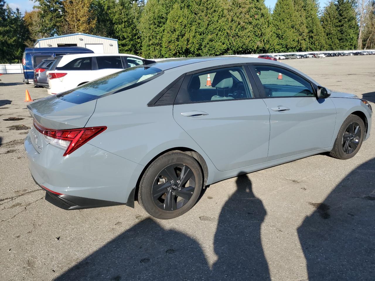 2022 HYUNDAI ELANTRA BLUE VIN:KMHLM4AJ4NU031652