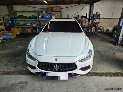 2019 Maserati Ghibli VIN: