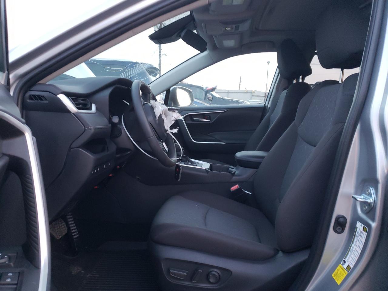 2024 TOYOTA RAV4 XLE VIN:2T3W1RFV6RC275591