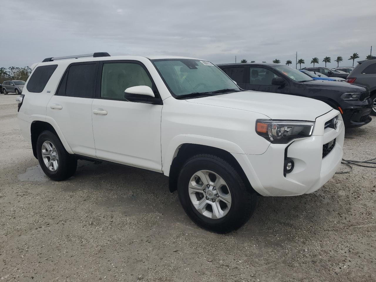 2024 TOYOTA 4RUNNER SR5 VIN:JTEEU5JR2R5309632