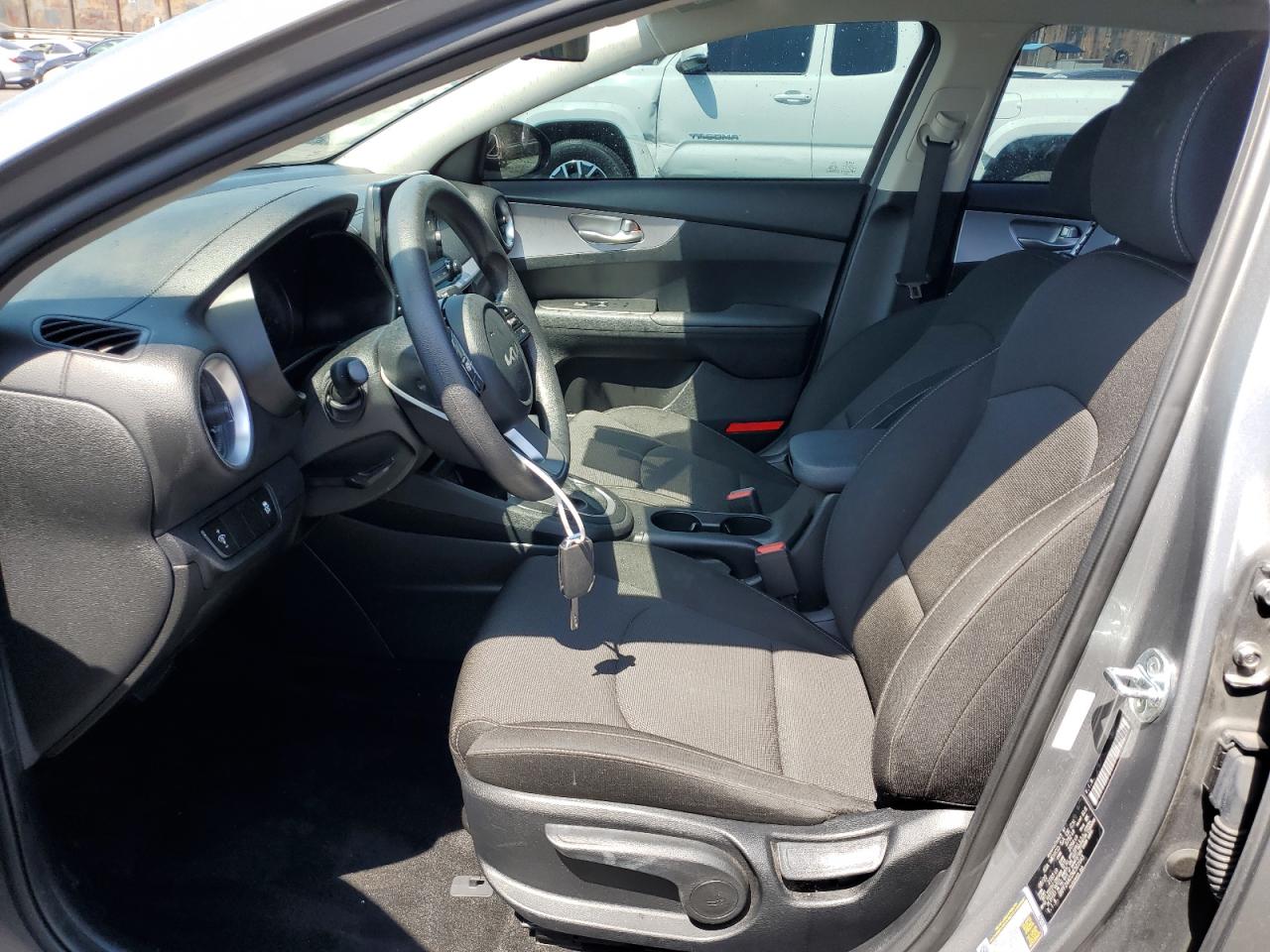 2022 KIA FORTE FE VIN:3KPF24AD2NE501645