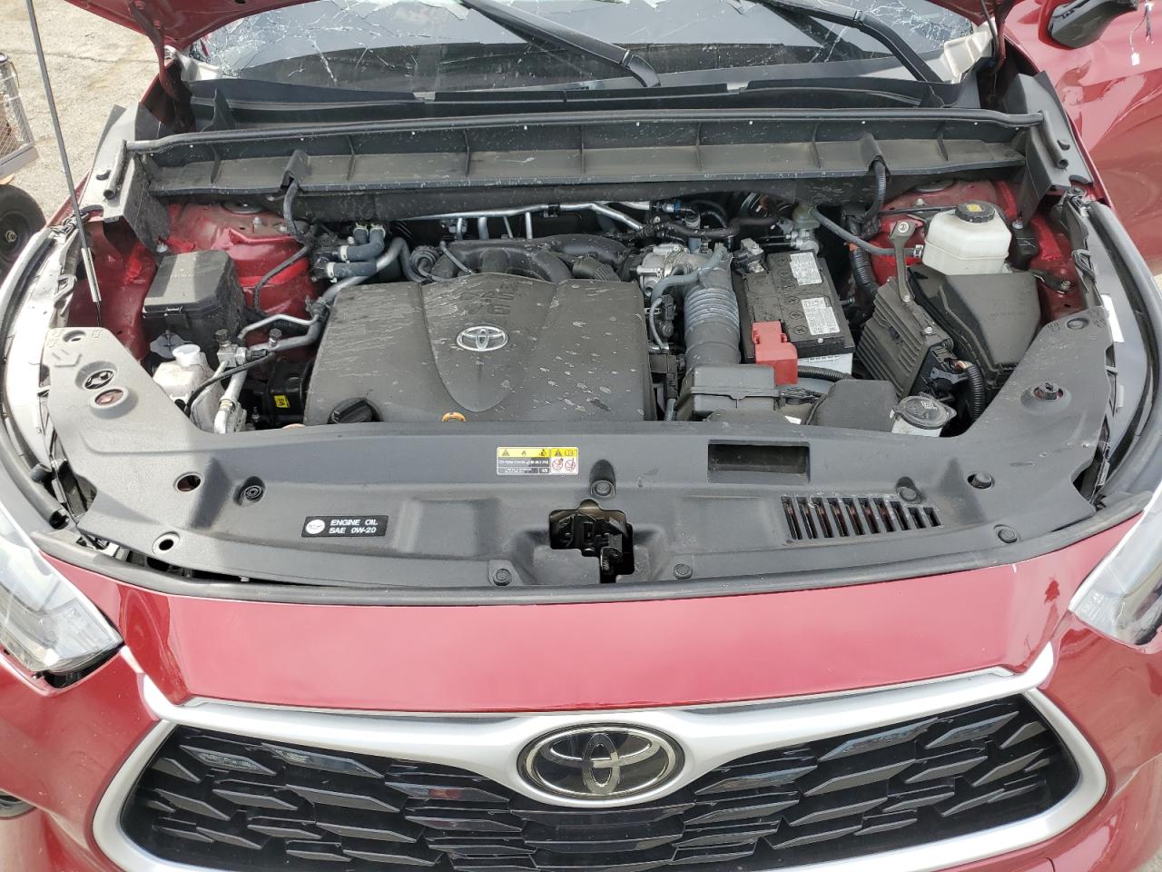 2022 TOYOTA HIGHLANDER XLE VIN:5TDHZRBH5NS592001