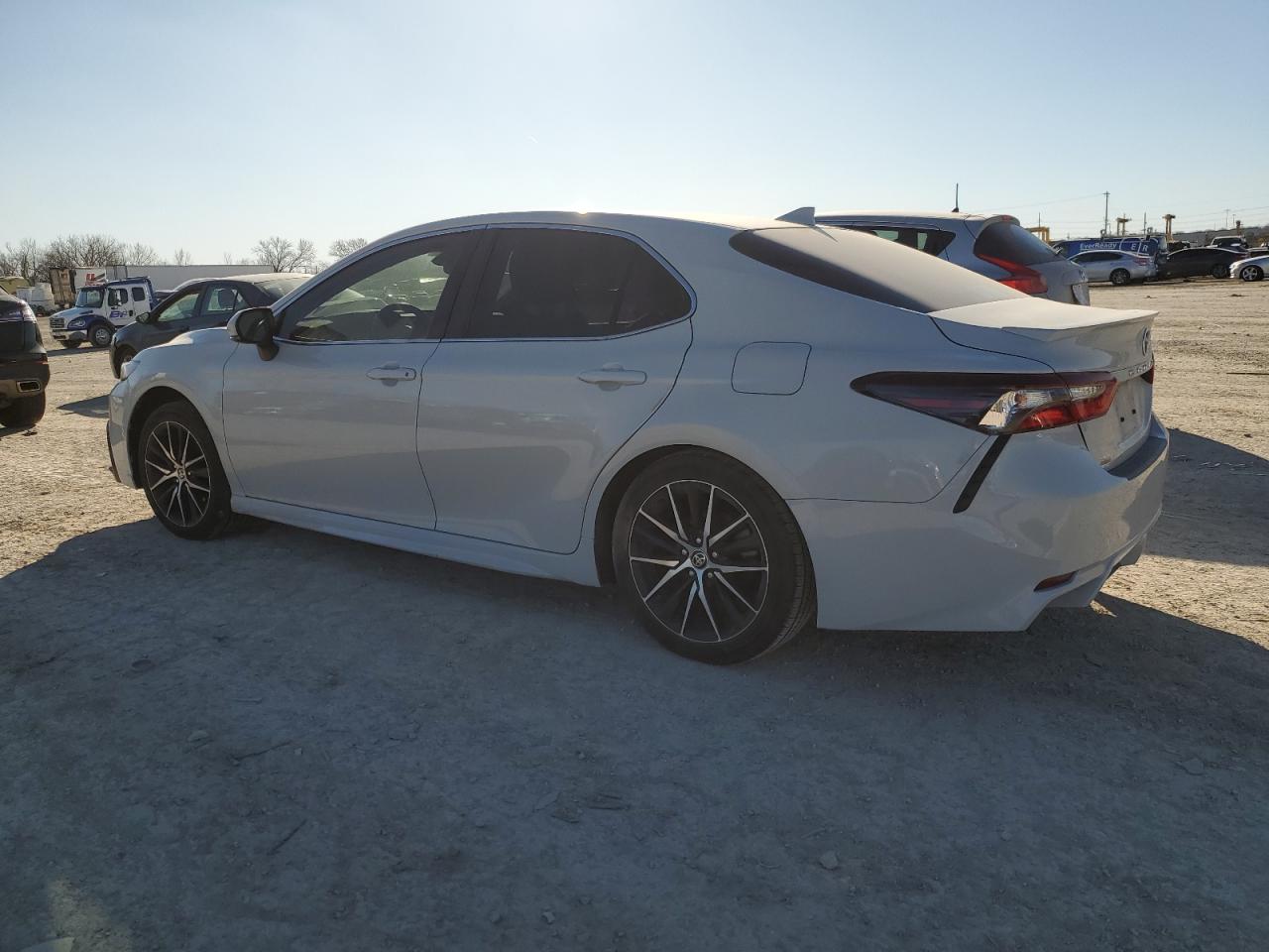 2022 TOYOTA CAMRY SE VIN:4T1T11AK8NU059728
