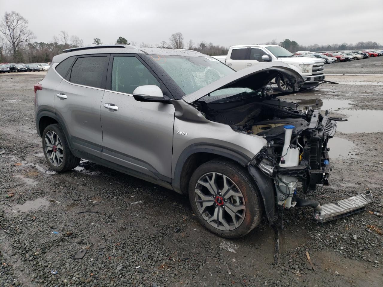 2023 KIA SELTOS SX VIN:KNDETCA28P7357569