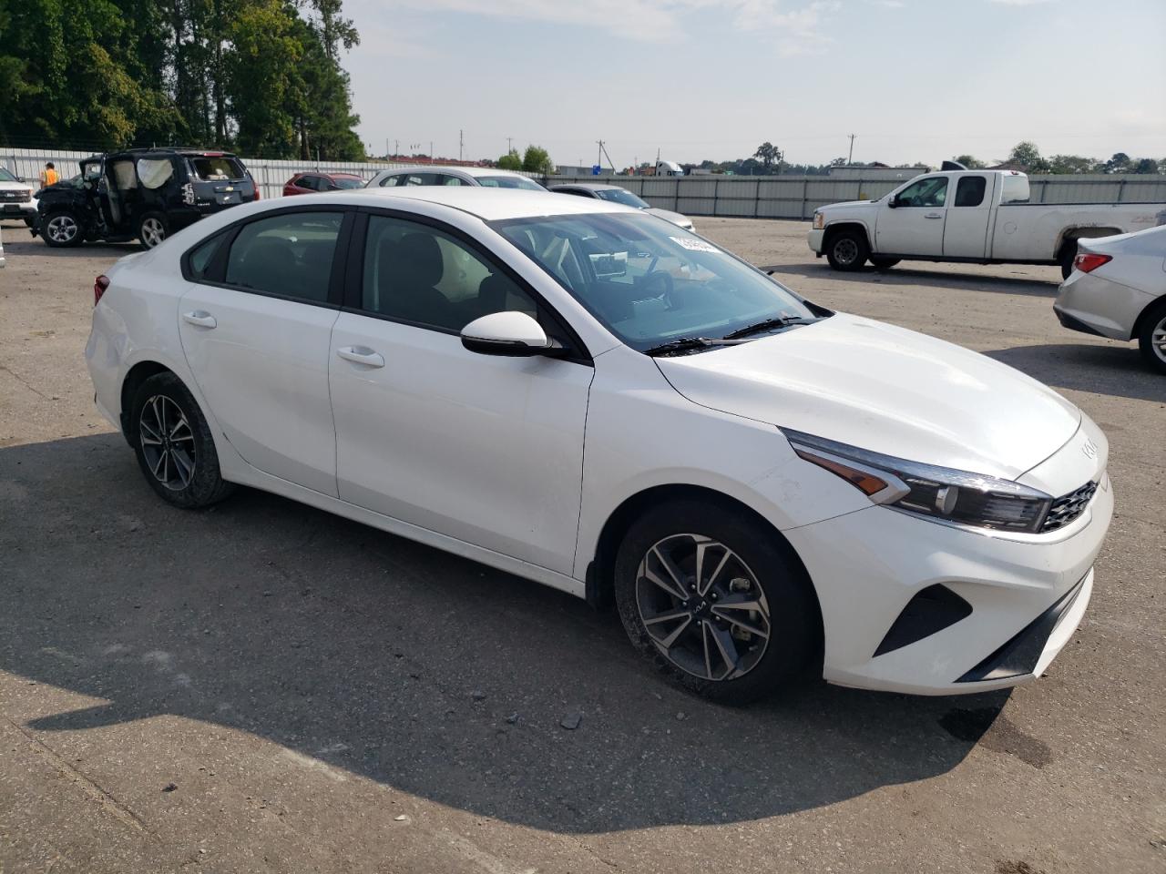 2023 KIA FORTE LX VIN:3KPF24AD5PE613570