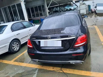 2017 Mercedes-Benz E 220 VIN: