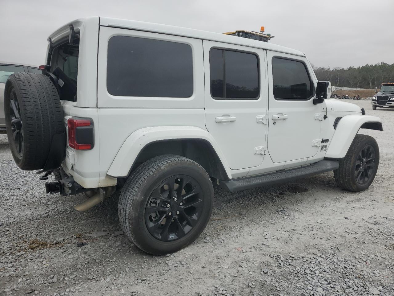 2022 JEEP WRANGLER UNLIMITED SAHARA VIN:1C4HJXEG6NW158118