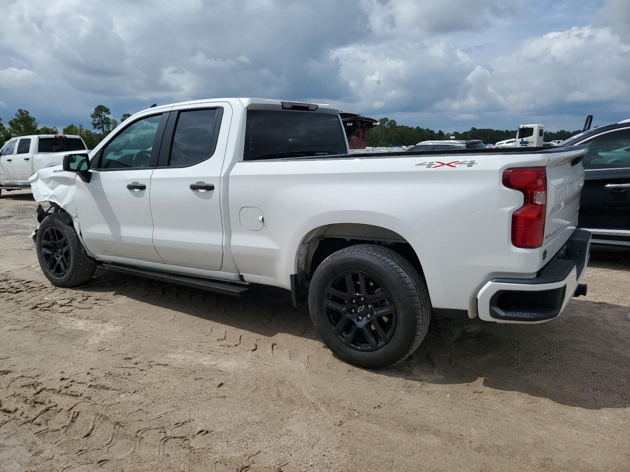 2024 CHEVROLET SILVERADO K1500 CUSTOM VIN:1GCRDBEK5RZ100296