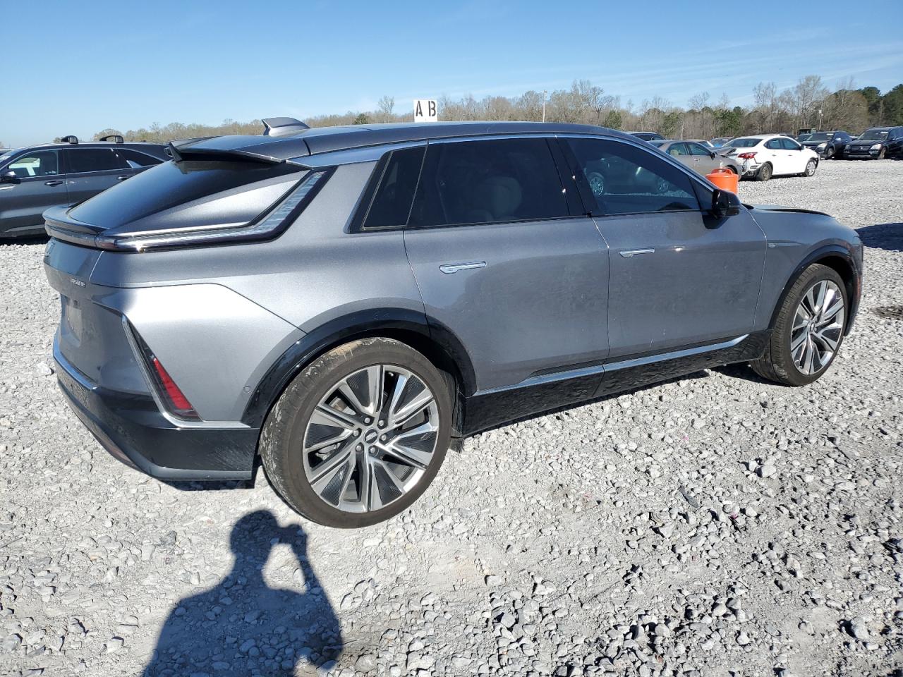 2023 CADILLAC LYRIQ LUXURY VIN:1GYKPMRK0PZ001018