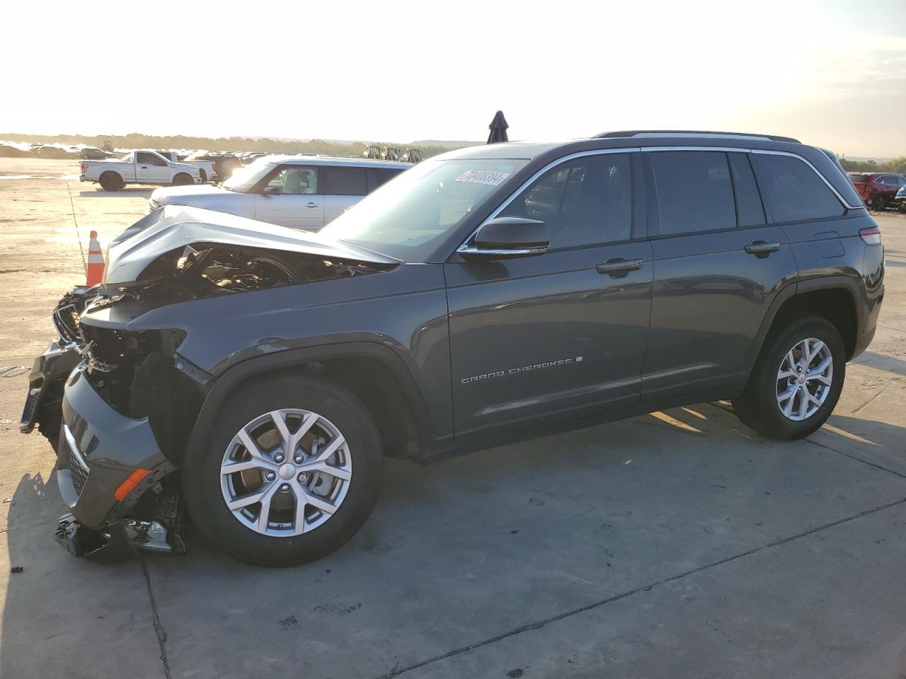 2022 JEEP GRAND CHEROKEE LIMITED VIN:1C4RJHBG2N8580082