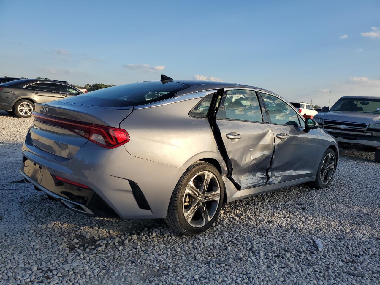 2022 KIA K5 EX VIN:5XXG34J22NG123690