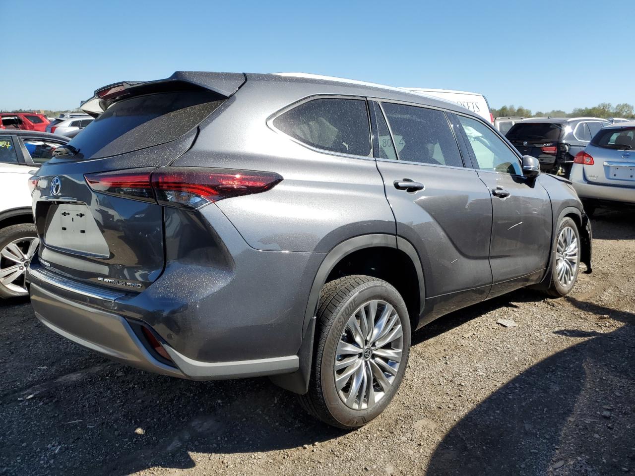 2024 TOYOTA HIGHLANDER LE VIN:5TDKDRBH9RS560307