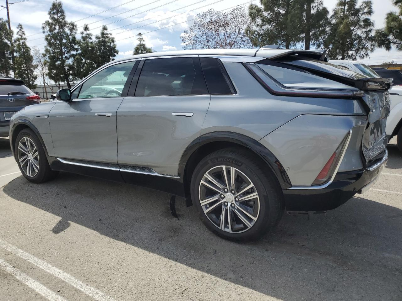 2024 CADILLAC LYRIQ LUXURY VIN:1GYKPRRK6RZ104038