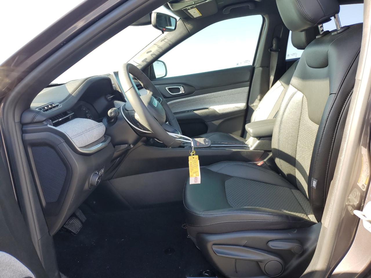 2024 JEEP COMPASS LATITUDE VIN:3C4NJDBN9RT119751