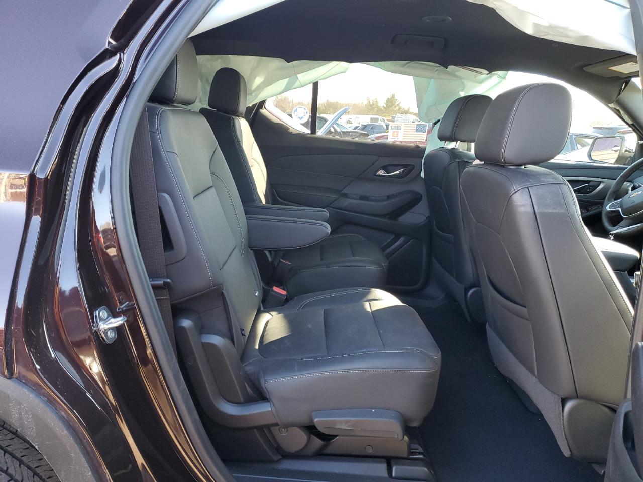 2023 CHEVROLET TRAVERSE LT VIN:1GNEVHKW1PJ132400
