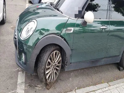 2017 MINI Clubman VIN: