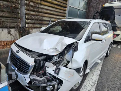 2015 Kia Carnival VIN: