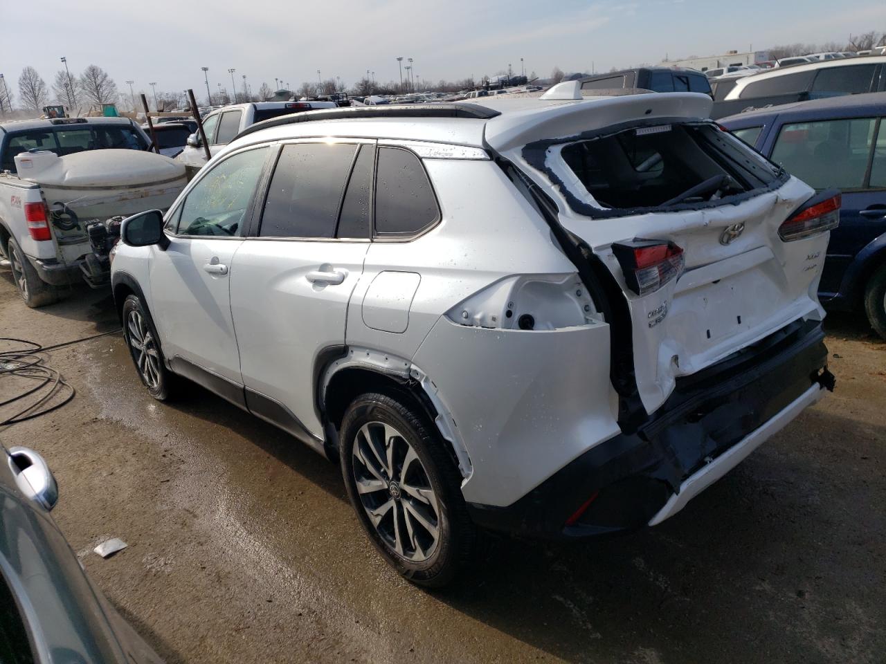 2022 TOYOTA COROLLA CROSS XLE VIN:7MUEAABG8NV023510