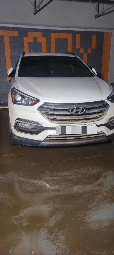 2017 Hyundai Santa FE VIN: