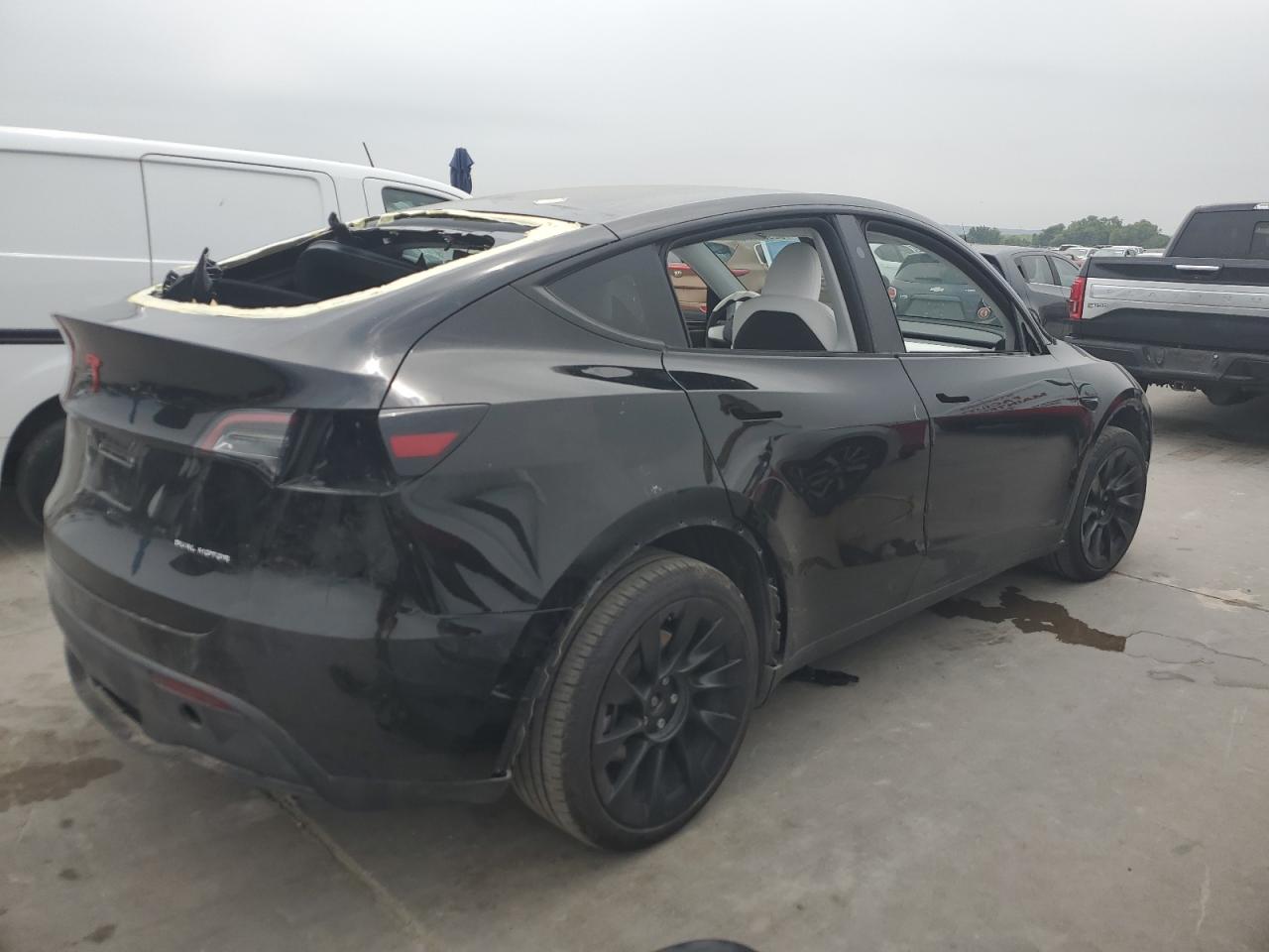 2023 TESLA MODEL Y  VIN:7SAYGDEE3PA161965