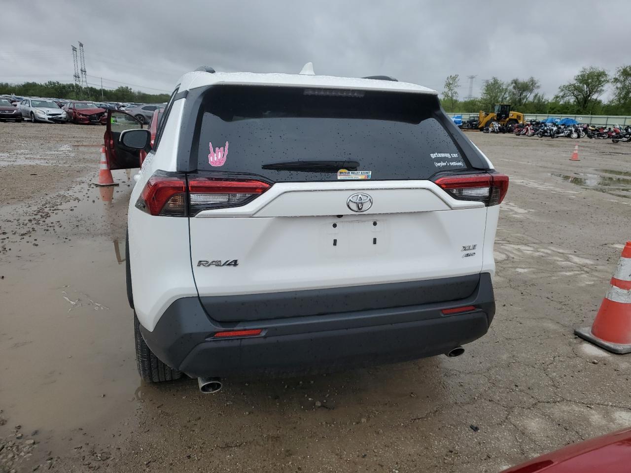 2023 TOYOTA RAV4 XLE VIN:2T3P1RFV4PC328290