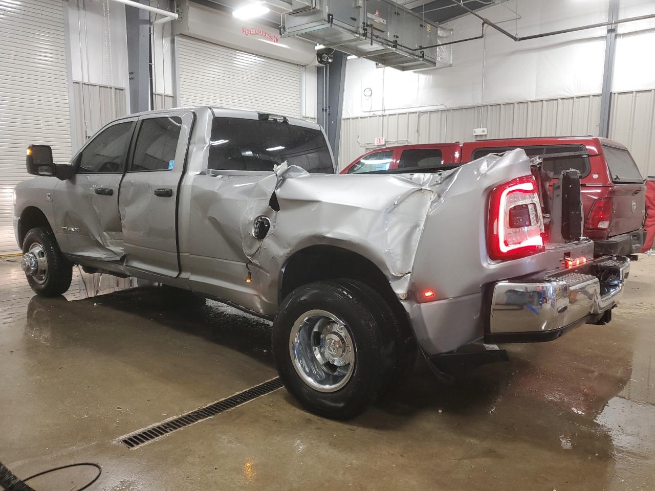 2024 RAM 3500 BIG HORN VIN:3C63RRHL8RG295600