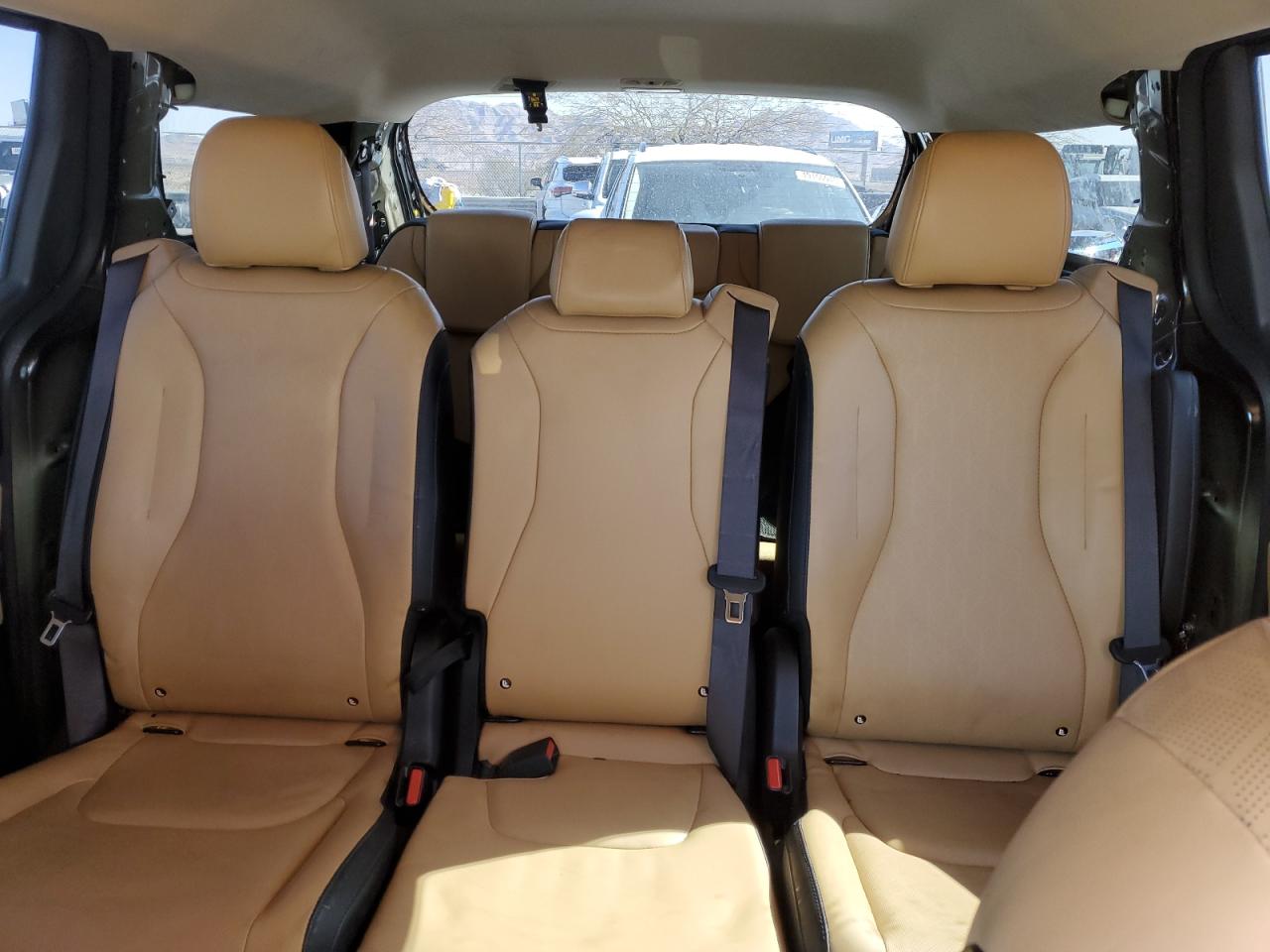 2022 KIA CARNIVAL LX VIN:KNDNB4H39N6158105